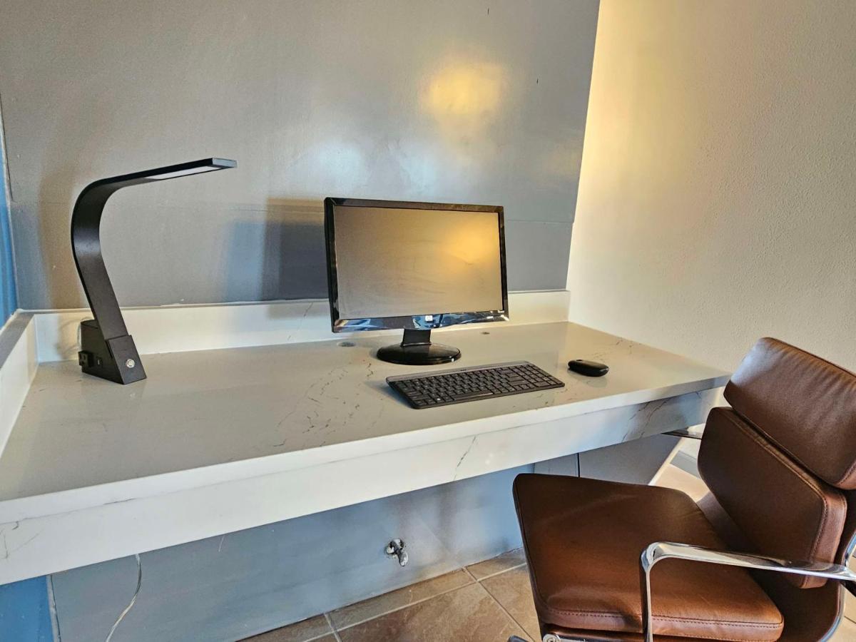 Surestay Studio By Best Western Victoria Buitenkant foto